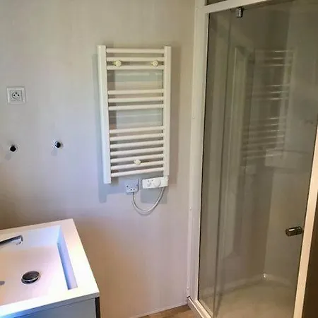 Camping L'ambois Kamp alanı *