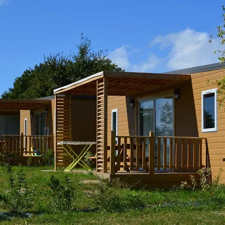 Camping L'ambois * 穆耶龙·勒卡普蒂夫